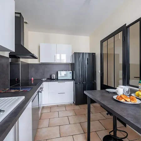 Holiday home Niortaise La Belle *